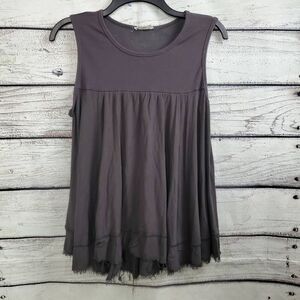 Liberty Garden Medium Dark Gray Top